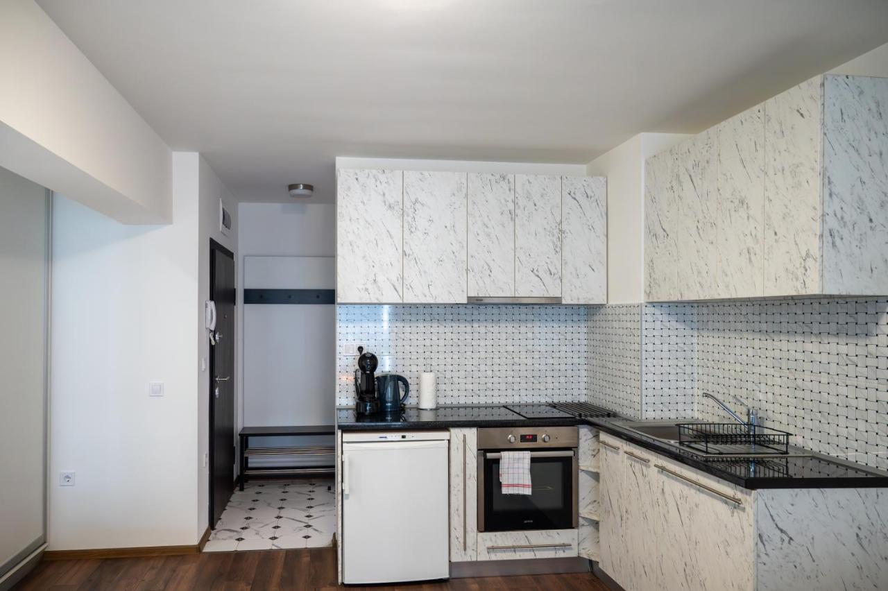 Bright Studio In The City Center Sofia Exteriör bild