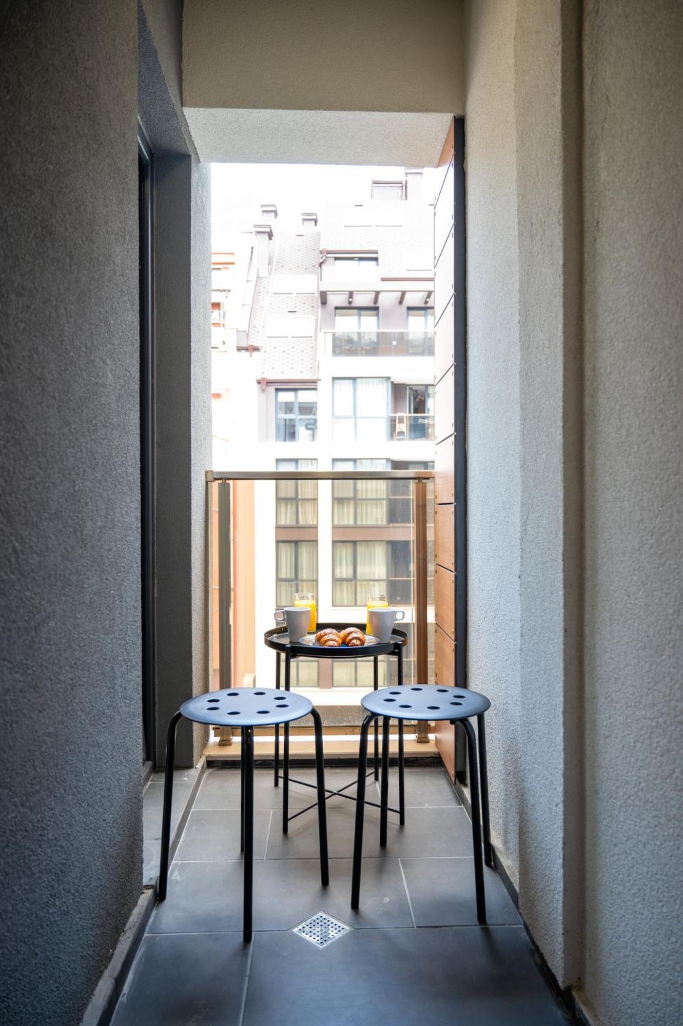 Bright Studio In The City Center Sofia Exteriör bild